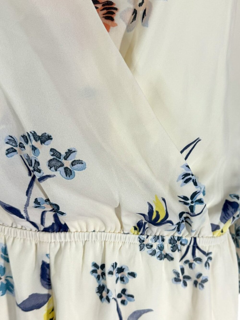 NWT Cream Floral Bell-Sleeve Romper - Women's Size L 1-Pc Kimono-Style Short Set - Picture 3 of 9